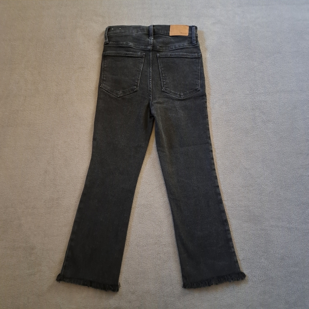 Madewell Black Cropped Frayed-Hem Jeans - Picture 10 of 13